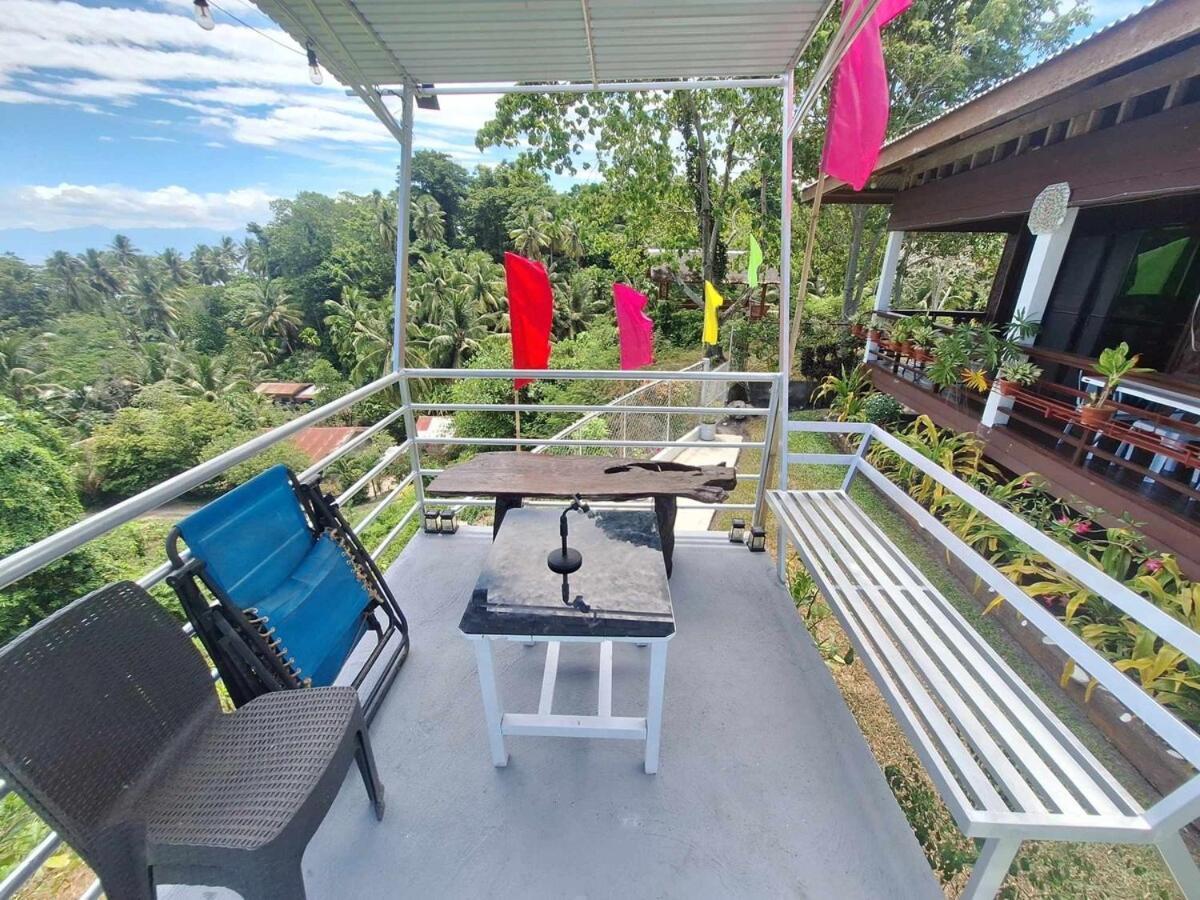 Island Samal Overlooking View House With Swimming Pools San Antonio  外观 照片